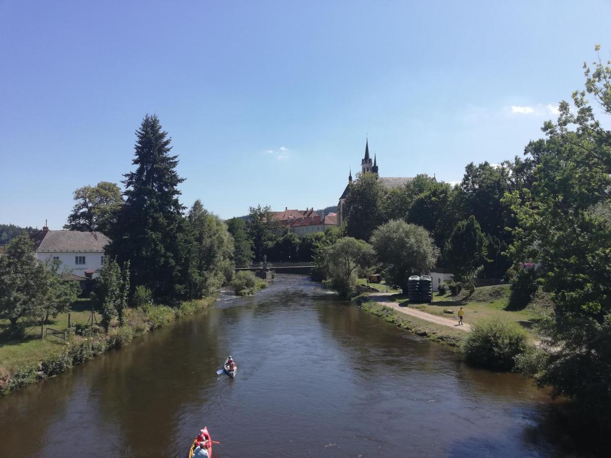 Dum U Reky Vyssi Brod Exterior foto